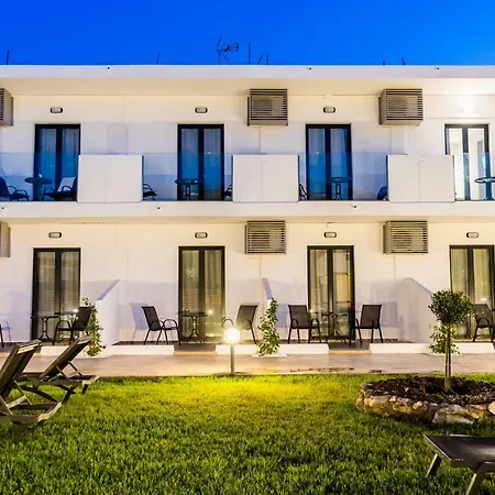 48 By Zante Plaza Λαγανάς