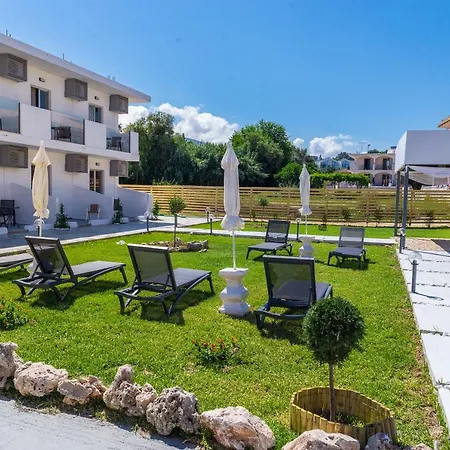 48 By Zante Plaza