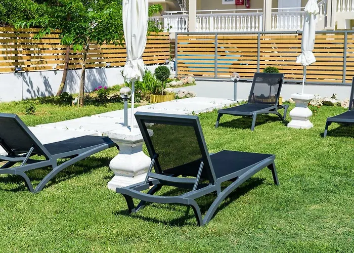 48 By Zante Plaza * Laganas