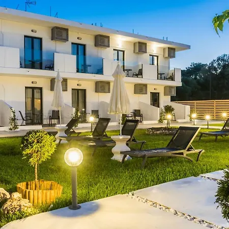 Apartment 48 By Zante Plaza *